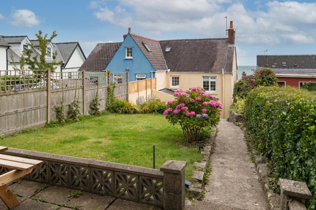 Ivydene - Beautiful Cottage, Stone Throw From Beach, Wonderful Sea Views Saundersfoot Exterior foto